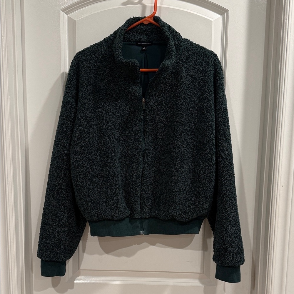 Beyond Yoga Forrest Green Full Zip Jacket